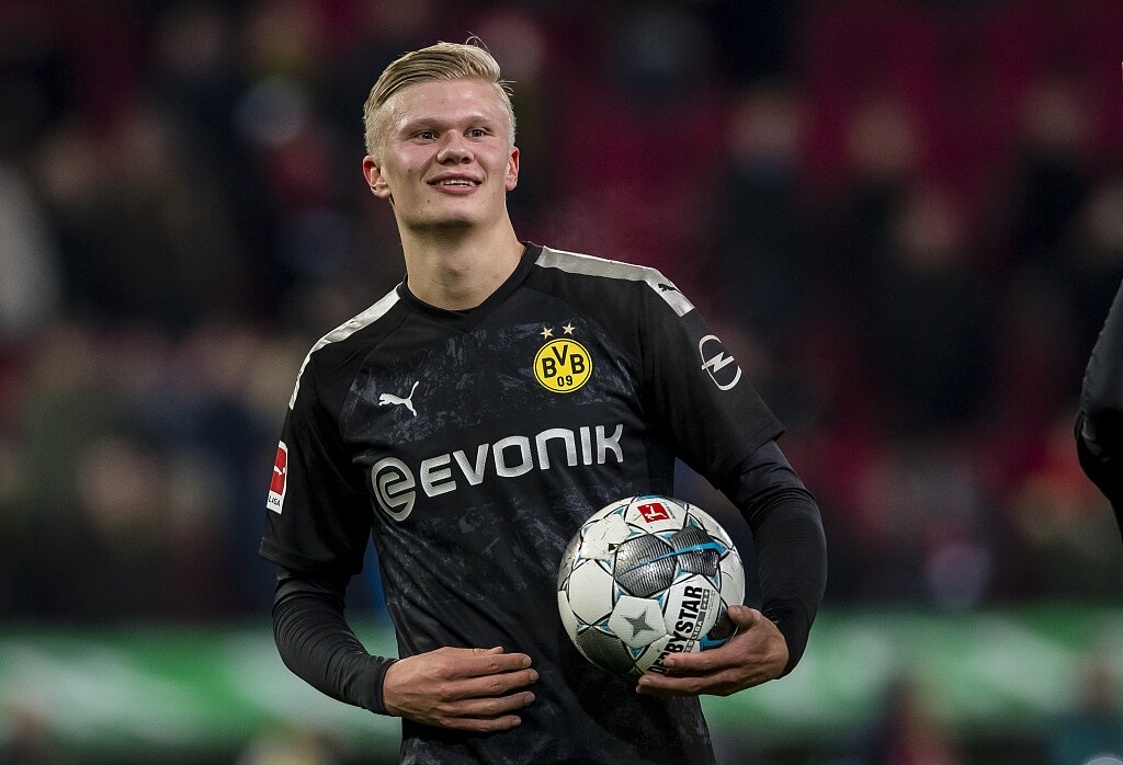 夸梅：詹姆斯通过富保罗控制了联盟 让NBA修改规则&允许他走步