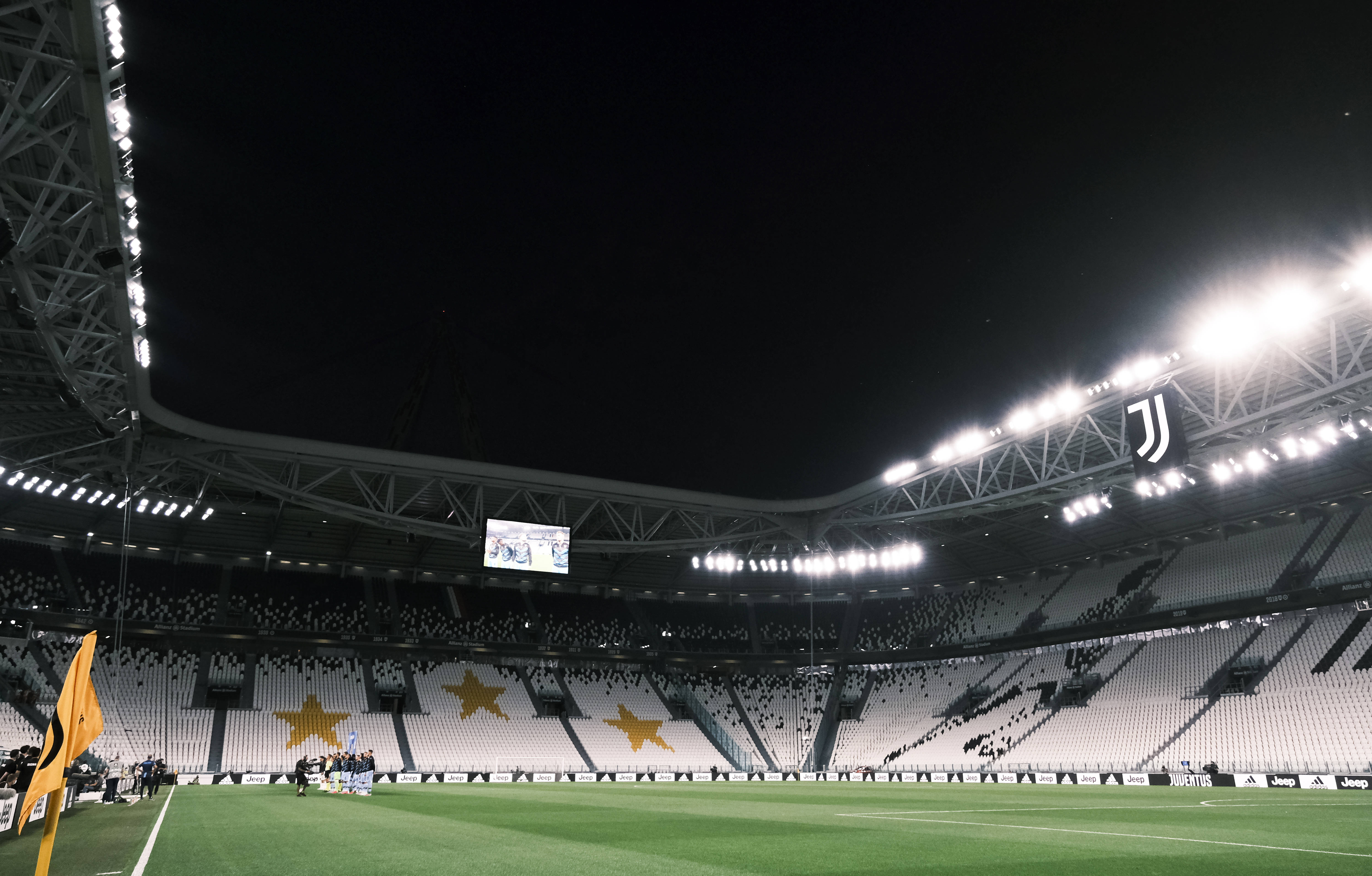 洛杉矶道奇队宣布在 2025 夺冠庆典上，全队身着印有“王朝（Dynasty）”字样的特制球衣