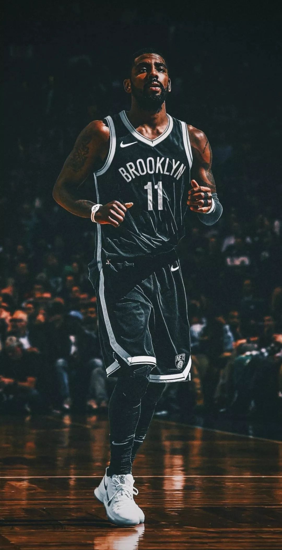 为什么外野传球中的弹跳传球比直接空投更有利于捕手进行触杀