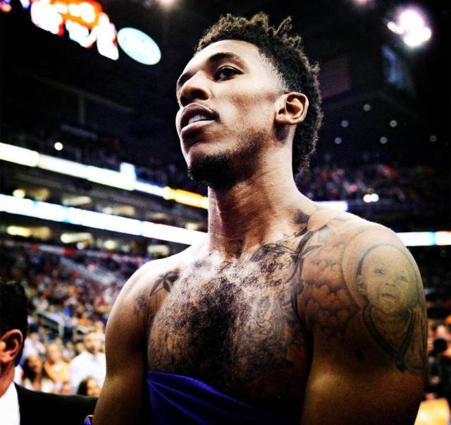 《COD》手游机器人太多引发不满：队里仅有一名真人