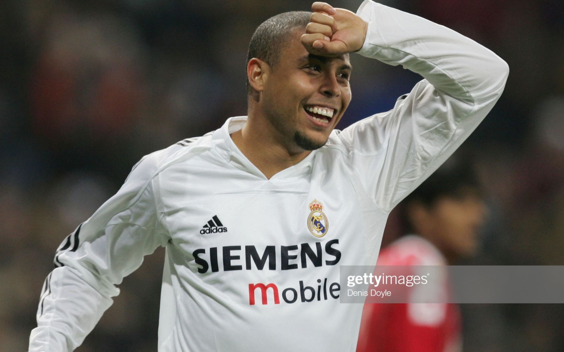 记者：海港对奥斯卡健康状况高度关切，通过多种方式表达慰问